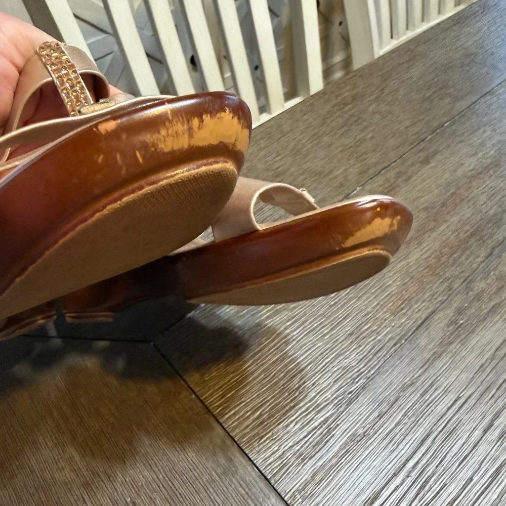 Italian Shoemakers Womens Rose Gold Rhinestone in Gold Wedge Sandals‎ 9.5W Italy